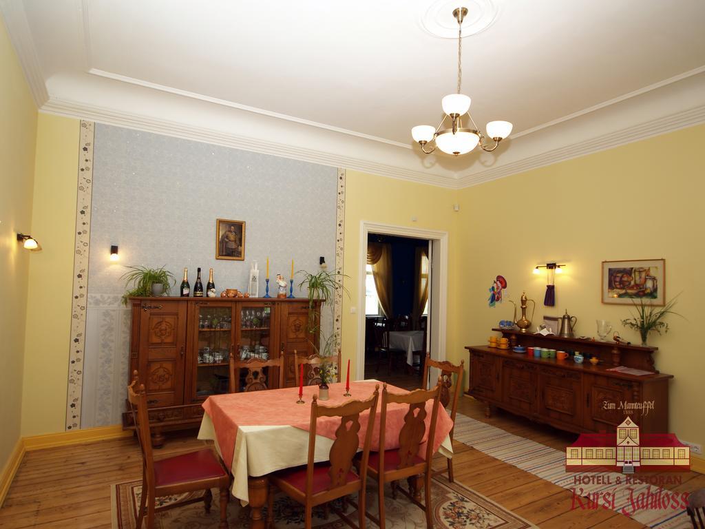 Kursi Hunting Manor Hotel Puurmani Kültér fotó