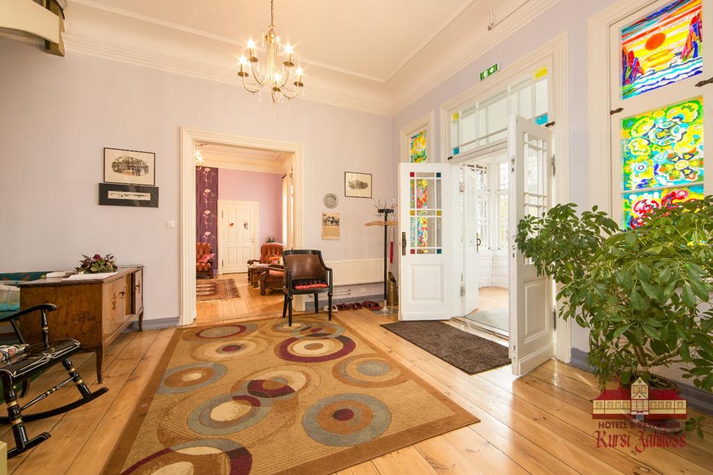 Kursi Hunting Manor Hotel Puurmani Kültér fotó
